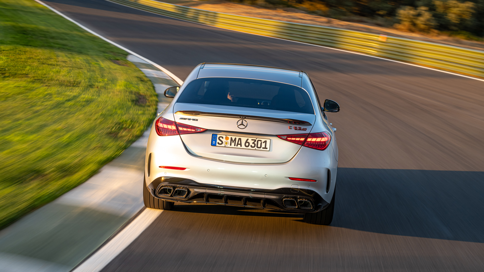 Στην πίστα με την Mercedes-AMG C 63 S: Ασυνήθιστα γρήγορη